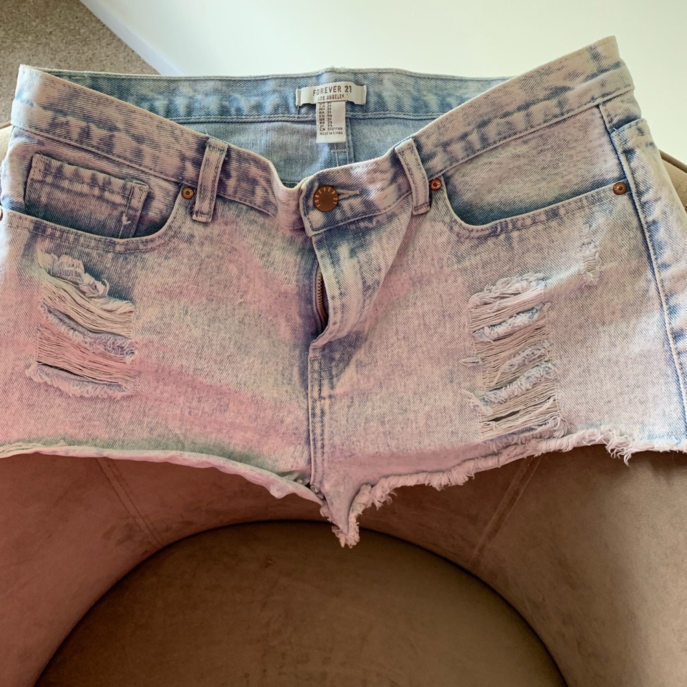 Jean shorts Distressed forever 21 size 31 women’s